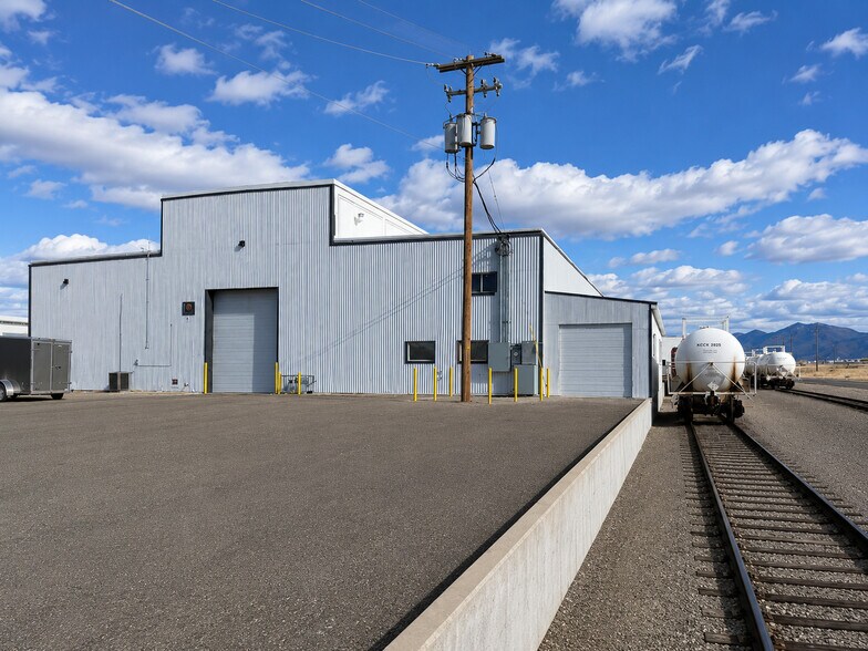 More Photos Of 520 Garnet St, Tooele Warehouse For Lease