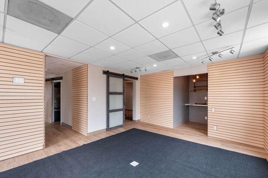 More Photos Of 54 Pleasant St, Newburyport Storefront Retail Office For Lease