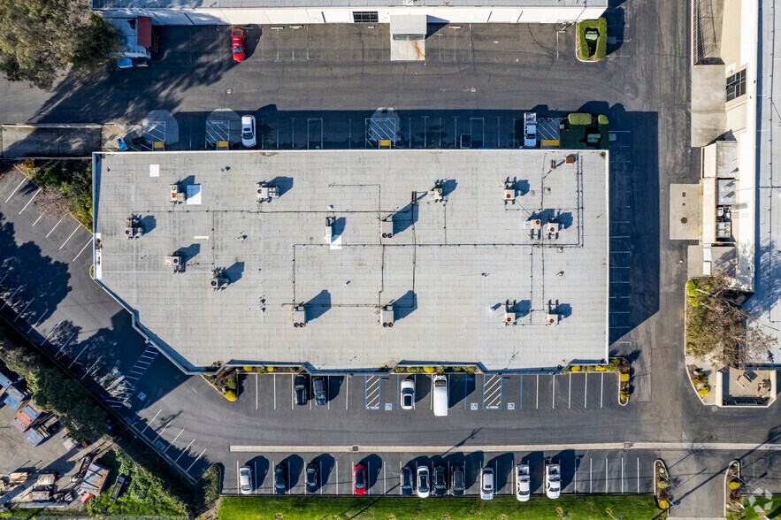 More Photos Of 3847-3857 Breakwater Ave, Hayward Light Manufacturing For Lease