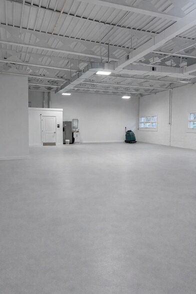 More Photos Of 30 Broad St, Denville Manufacturing For Lease