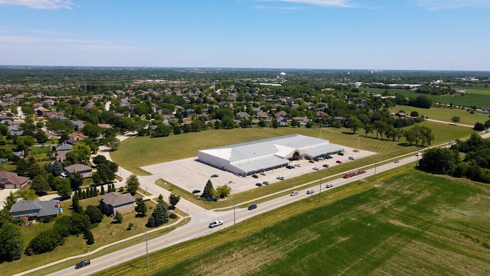 More Photos Of 10850 W Laraway Rd, Frankfort General Retail For Lease