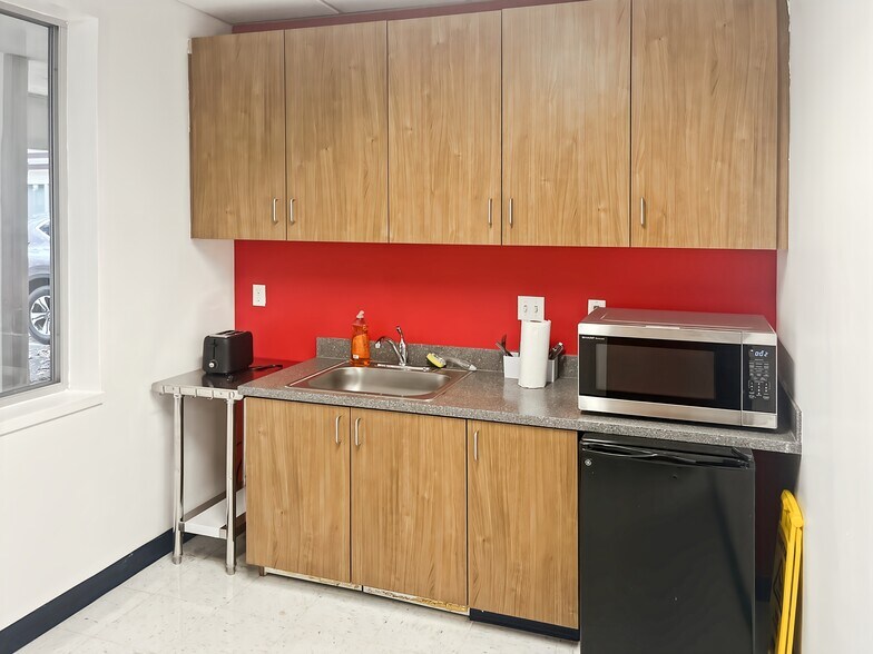 More Photos Of 930 G St, Sacramento Coworking Space