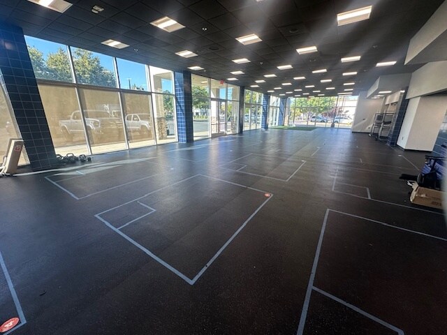 More Photos Of 330 Plaza Dr, Folsom Warehouse For Lease