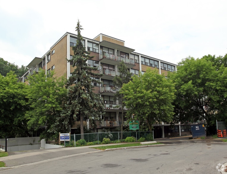 Primary Photo Of 6 Milepost Pl, Toronto Apartments For Sale