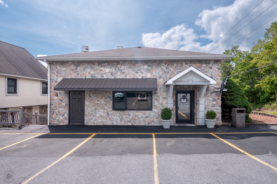 More Photos Of 270 E Northampton St, Bath Restaurant For Sale