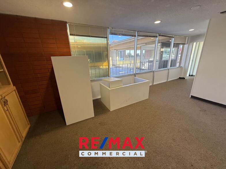 More Photos Of 14442 Whittier Blvd, Whittier Office For Sale