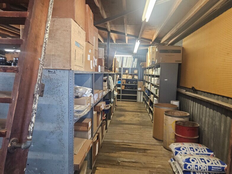 More Photos Of 173 Water St, Bridgeton Warehouse For Sale