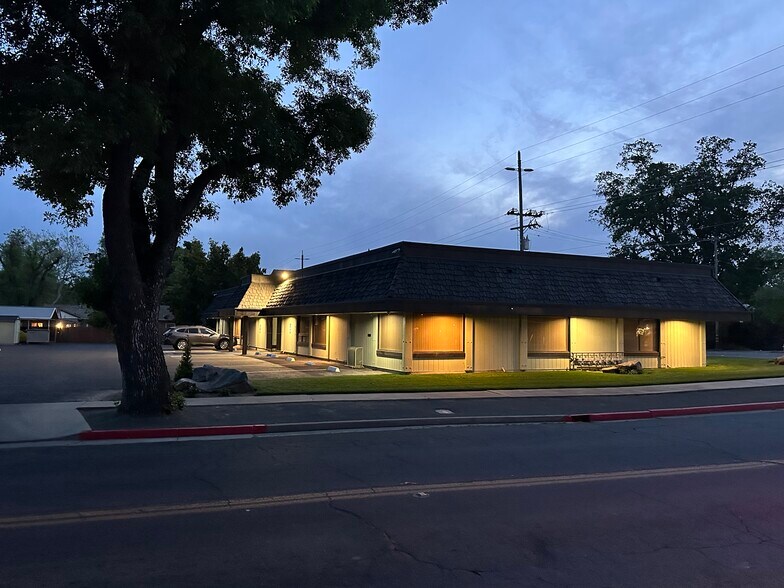 More Photos Of 2750 G St, Merced Office For Lease