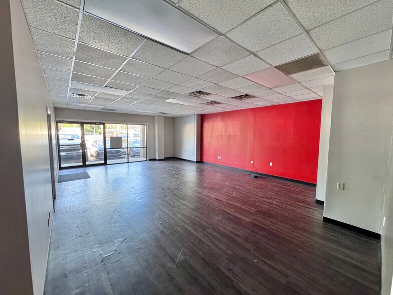 More Photos Of 747 Queen City Pky, Gainesville Unknown For Lease