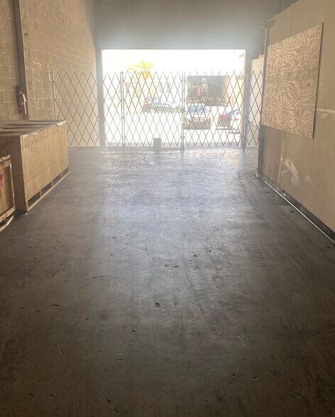 More Photos Of 8292-8320 NW 14th St, Doral Warehouse For Lease