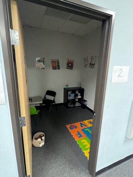 More Photos Of 5765 S Rainbow Blvd, Las Vegas Office For Lease