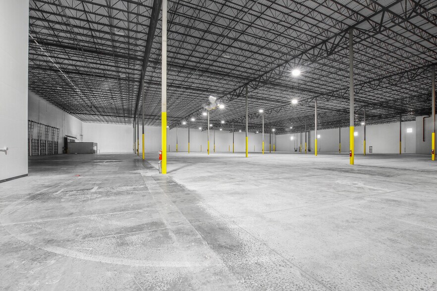 More Photos Of 2310 Charleston Regional Pky, Charleston Distribution For Lease