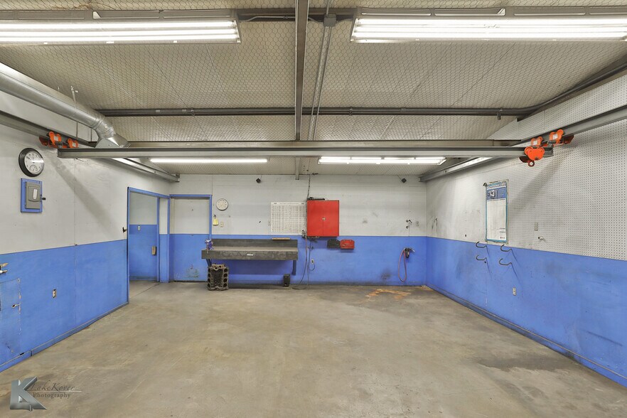 More Photos Of 5550 US-277 S., Abilene Specialty For Sale