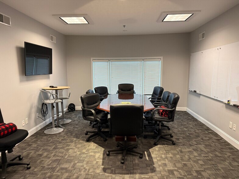 More Photos Of 291 Heritage Walk, Woodstock Office For Sale