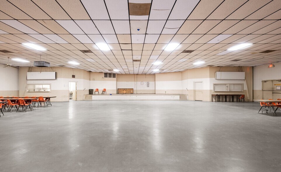 More Photos Of 2137 N US Highway 77, Robstown Lodge Meeting Hall For Sale