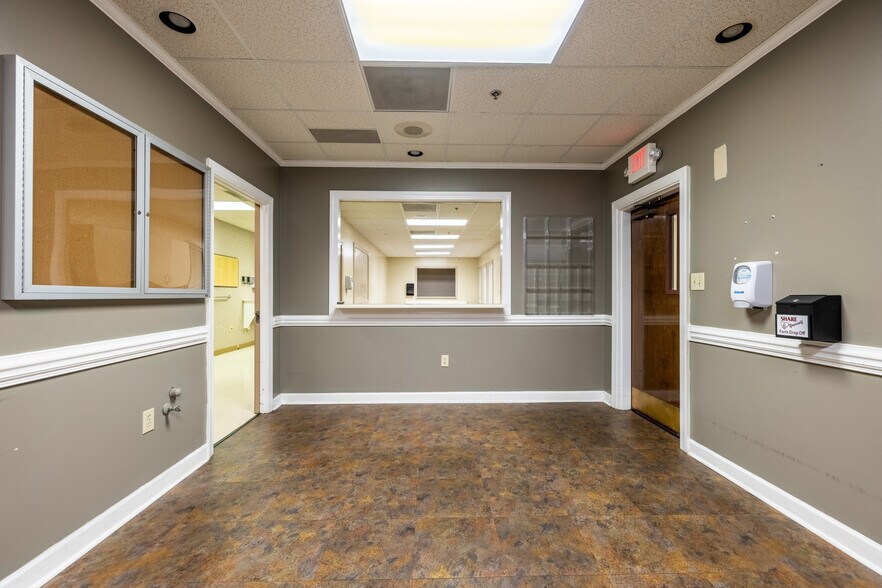 More Photos Of 6000 Joe Frank Harris Pky NW, Adairsville Healthcare For Lease