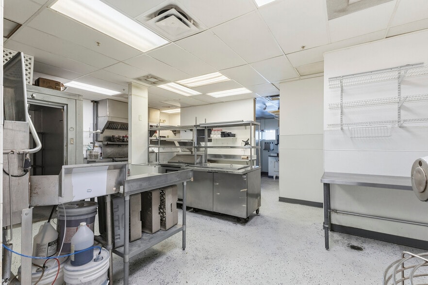 More Photos Of 160 Cypress Point Pky, Palm Coast General Retail For Sale