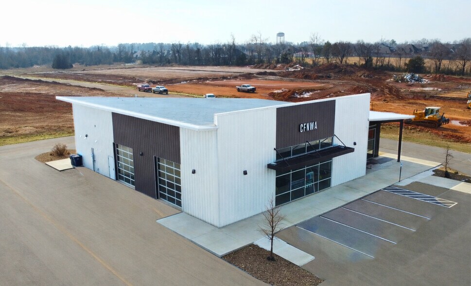 Primary Photo Of 2702 Little Flock Dr, Little Flock Flex For Lease