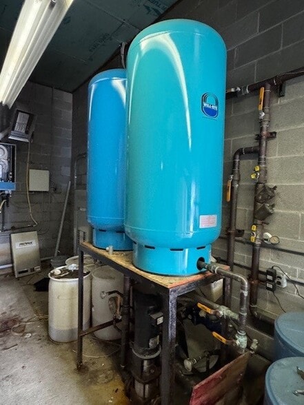 More Photos Of 78 Murtland Ave, Washington Carwash For Sale