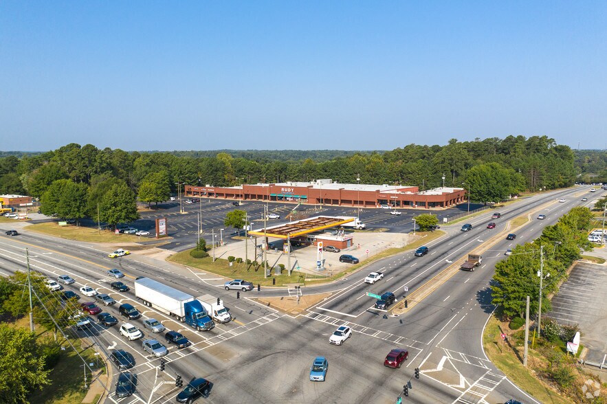 More Photos Of 1575 Lawrenceville Hwy, Lawrenceville Unknown For Lease