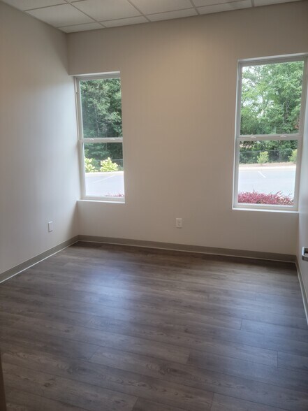 More Photos Of 2053 Experiment Station Rd, Watkinsville Medical For Lease