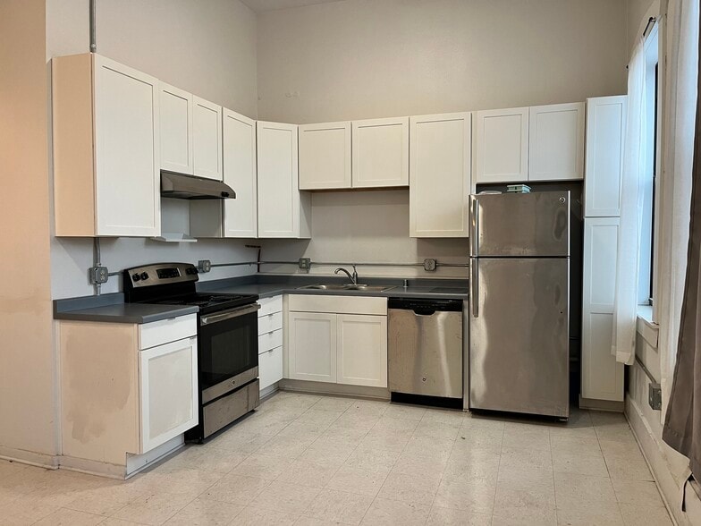 More Photos Of 216-218 S Minnesota Ave, Saint Peter Apartments For Sale