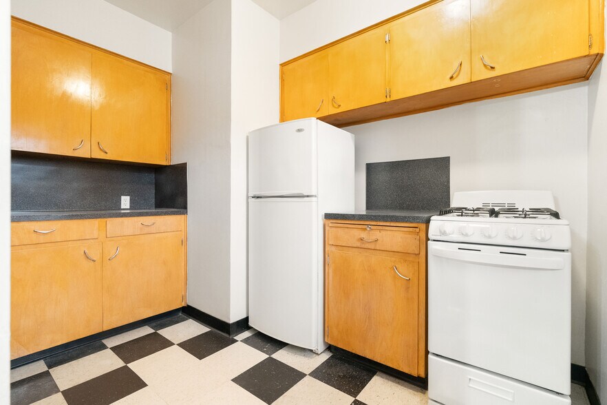 More Photos Of , Portland Multifamily For Sale