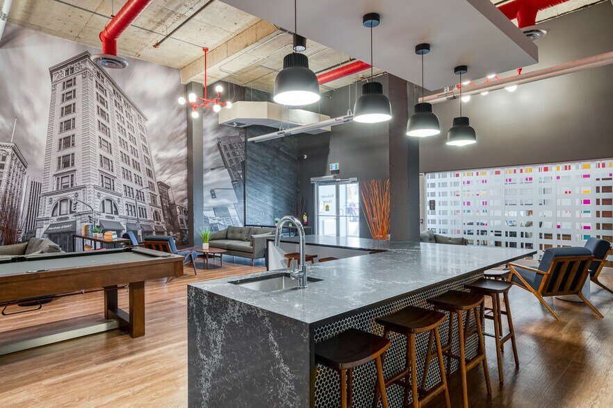 More Photos Of 233 Kennedy St, Winnipeg Apartments For Lease