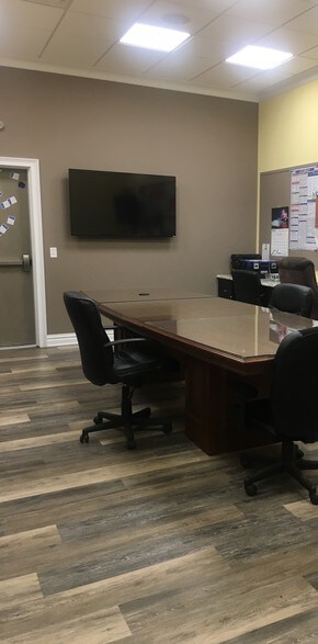 More Photos Of 398-400 US Highway 22, Green Brook Freestanding For Lease