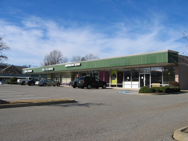 More Photos Of 5740-5756 Stage Rd, Bartlett Storefront For Sale