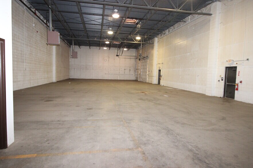 More Photos Of 731 Wambold Rd, Souderton Warehouse For Lease