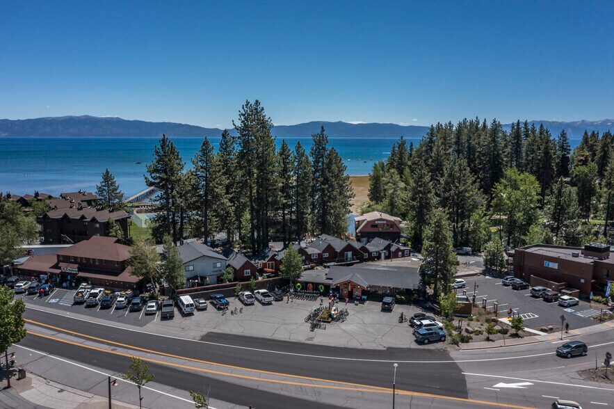 More Photos Of 170 N Lake Blvd, Tahoe City Storefront For Lease