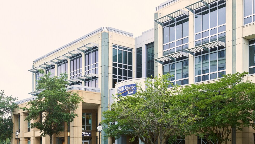 More Photos Of 40 Calhoun St, Charleston Office For Lease