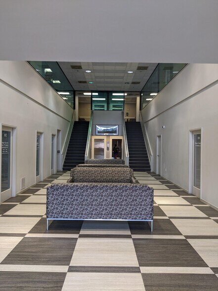 More Photos Of 510 Vonderburg Dr, Brandon Medical For Lease