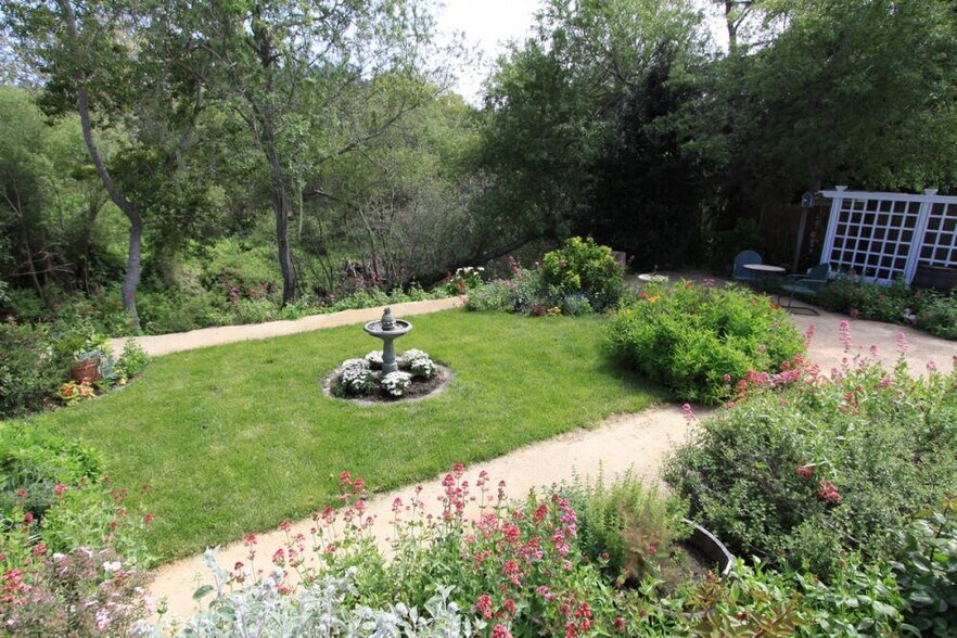 More Photos Of 2476 Main St, Cambria Hospitality For Sale