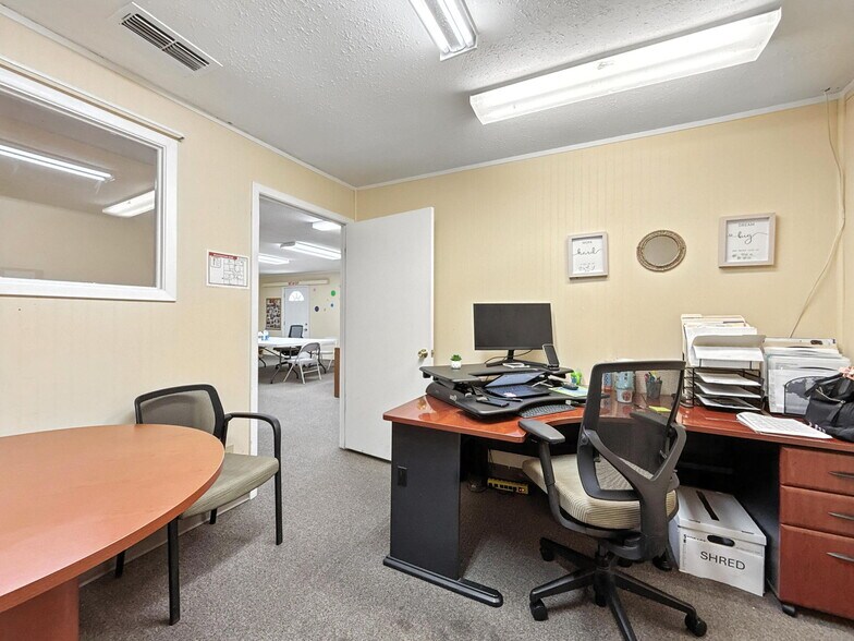 More Photos Of 1007 S Ann Blvd, Harker Heights Office Residential For Sale