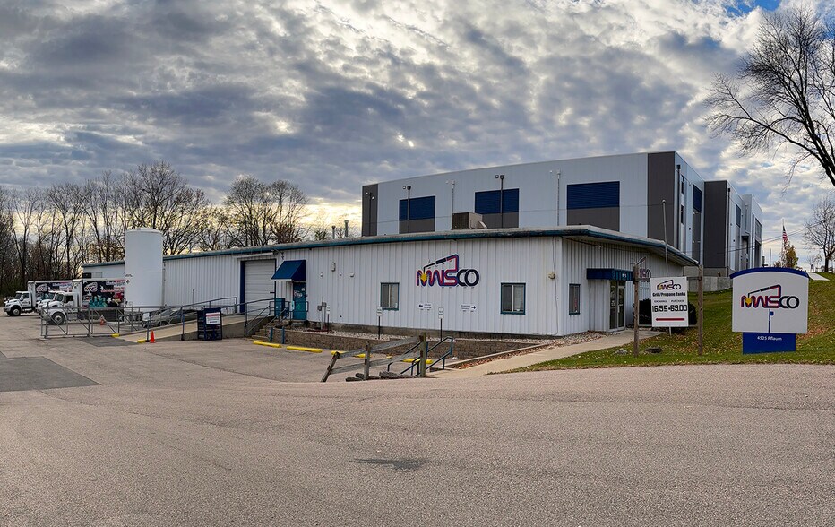 Primary Photo Of 4525 Pflaum Rd, Madison Warehouse For Sale