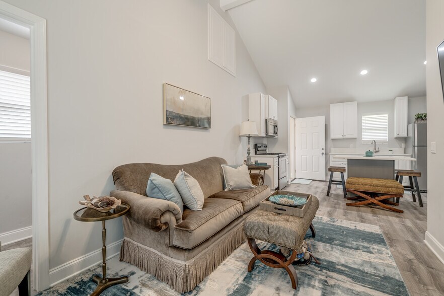 More Photos Of 12204 E County Road 76, Coyle Specialty For Sale