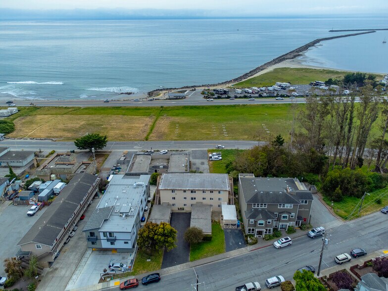 More Photos Of 510 Avenue Alhambra, Half Moon Bay Apartments For Sale