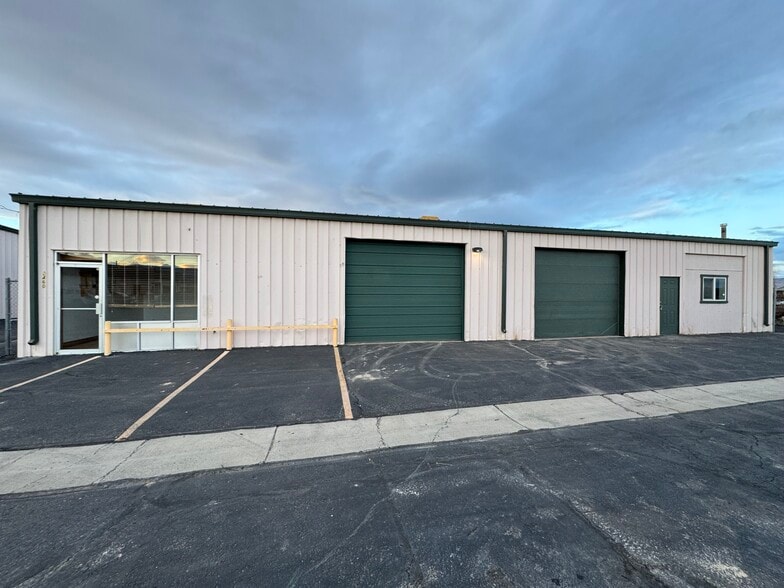 More Photos Of 2458 I 70 Business Loop, Grand Junction Service For Lease