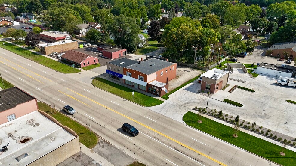 More Photos Of 33309 7 Mile Rd, Livonia Storefront Retail Office For Lease