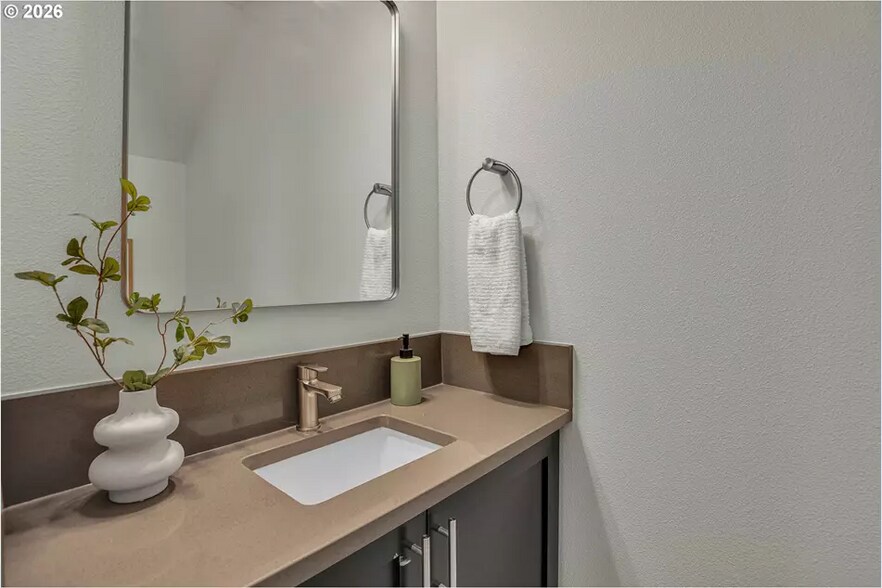 More Photos Of 8426 E Burnside St, Portland Apartments For Sale