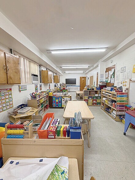 More Photos Of 940 E 156th St, Bronx Specialty For Lease