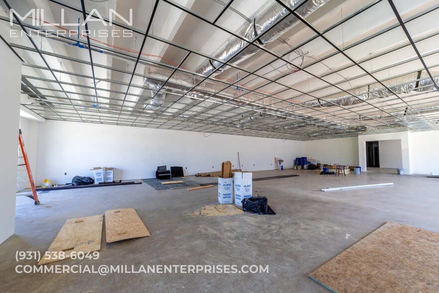 More Photos Of 106 Collier Rd, Clarksville Storefront Retail Office For Lease