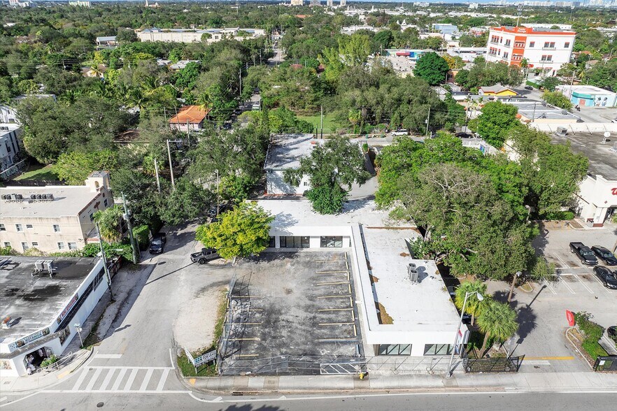 More Photos Of 159 NE 54th St, Miami Freestanding For Lease