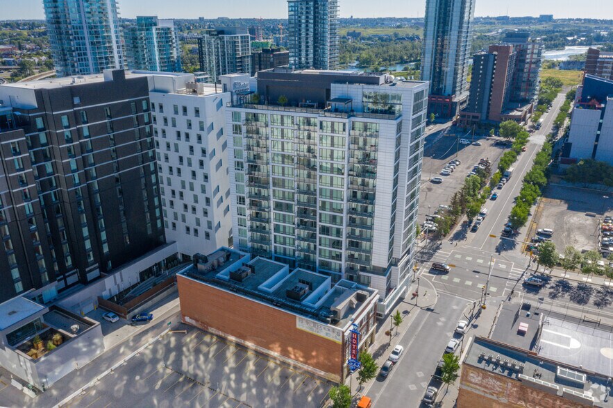 More Photos Of 448 8 Av SE, Calgary Apartments For Sale