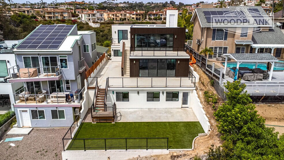 More Photos Of 1251 Van Nuys St, San Diego Multifamily For Sale