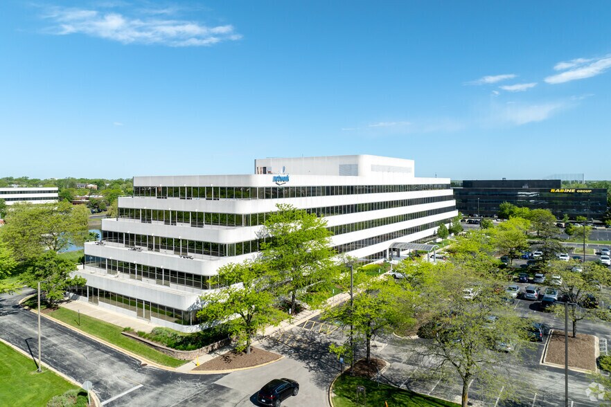 More Photos Of 1100 E Woodfield Rd, Schaumburg Office For Lease