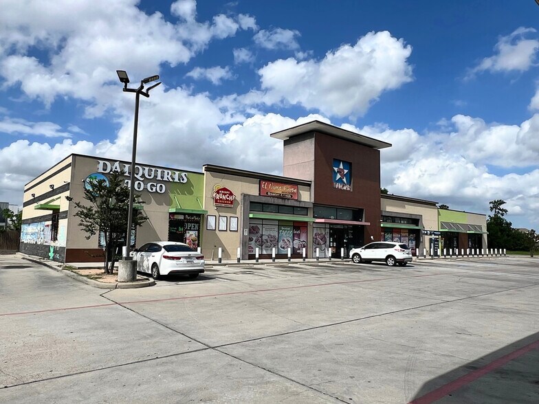 More Photos Of 4590 Tidwell Rd, Houston Convenience Store For Lease