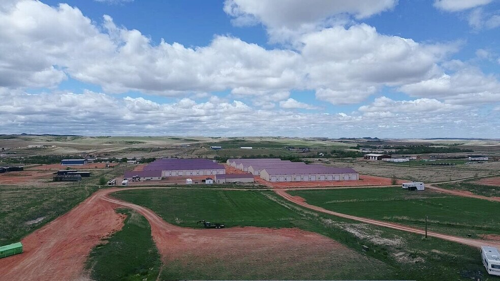 More Photos Of 2052 NW 125th Ave, Watford City Self Storage For Sale